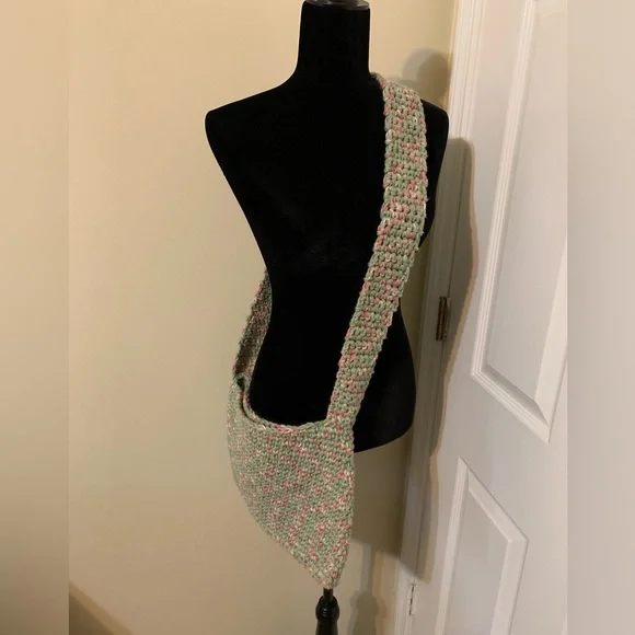 Crossbody Bag, handmade,
crocheted - Picture 6 of 15